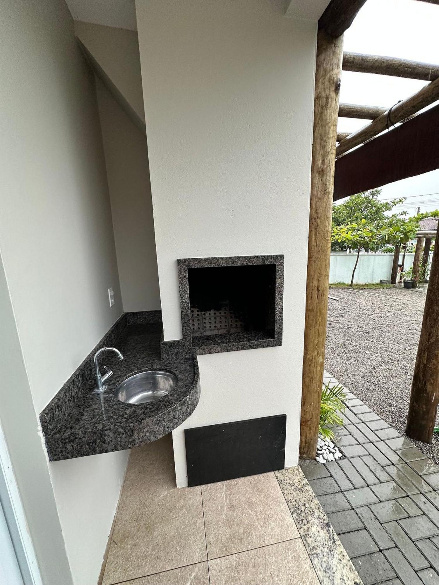 Residencial Wrubleski Sc 피녜이라 외부 사진